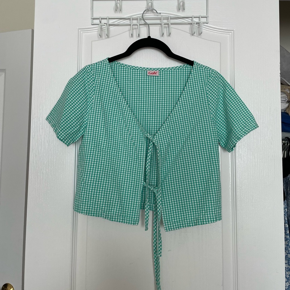 Lisa Says Gah! Crop Tie Front Blouse